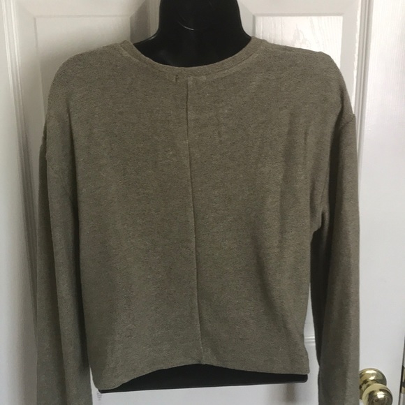 Crop Top - Picture 3 of 4